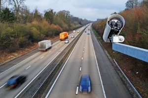 Geschwindigkeit messen beim Auto: Wie führt die Polizei eine Geschwindigkeitsmessung durch?