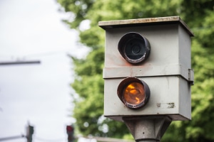 Messgerät für die Messung der Geschwindigkeit: Wie können Beamte die Geschwindigkeit bei einem Auto messen?