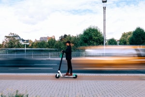 Elektrokleinstfahrzeuge: Eine Zulassung ist nicht notwendig, eine ABE und Versicherung jedoch vorgeschrieben.