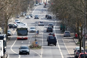 Die Auflage, ein Fahrtenbuch zu führen, ist eine verkehrsrechtliche Maßnahme.